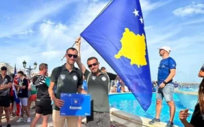 ENGELLEMELERE RAĞMEN KOSOVA BAYRAĞI İSPANYA’DA GÖNDERE ÇEKİLDİ