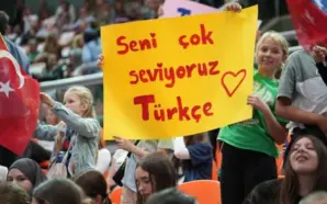 BOSNA HERSEK’TE TÜRKÇEYE GÖNÜL VEREN 6 BİN ÇOCUK ZENİCA’DA BULUŞTU