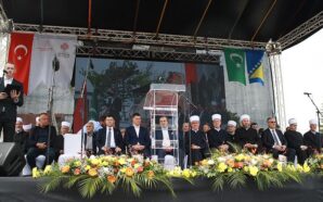 BOSNA HERSEK’TEKİ OSMANLI MİRASI BEHRAM BEY CAMİSİ YENİDEN İBADETE AÇILDI