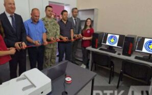 TÜRK ASKERİNDEN KOSOVA’DA EĞİTİME DESTEK
