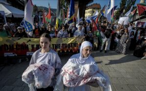 İSRAİL’İN GAZZE’DEKİ SALDIRILARI BOSNA HERSEK’TE PROTESTO EDİLDİ