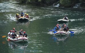 BOSNA HERSEK’İN UNA NEHRİ ÜZERİNDE 51. RAFTİNG FESTİVALİ BAŞLADI