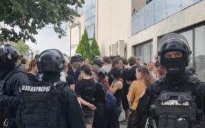 “SİVİL İTAATSİZLİK” SIRBİSTAN’DA İKİNCİ HAFTASINA GİRİYOR