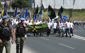 BOSNA HERSEK’TE MADENCİLER DÜZENLİ MAAŞ TALEBİYLE BAŞKENTTE GÖSTERİ YAPTI