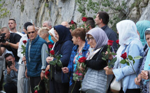 BOSNA HERSEK’TEKİ SAVAŞTA 33 YIL ÖNCE KURŞUNA DİZİLEN 224 SİVİL…