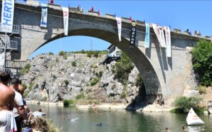 KOSOVA: GELENEKSEL CAKOVA KÖPRÜSÜ ATLAMA YARIŞMALARI