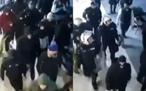 KARADAĞ’DA GERGİNLİK BU GECE DE SÜRÜYOR: ”TÜRKLER DIŞARI” SLOGANLARI, POLİS…
