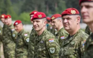 HIRVAT ASKERLERİNE UZUN SAÇ VE SAKAL YASAĞI GELİYOR