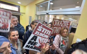 SARAYBOSNA’DA DUBAİ–HAPOEL MAÇINA KARŞI PROTESTO: “KİM SUSUYORSA SOYKIRIMI DESTEKLİYOR”