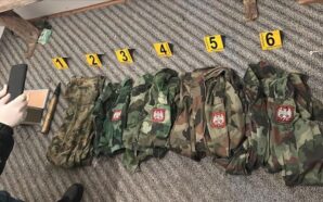 KOSOVA’NIN KUZEYİNDE SIRP ORDUSUNUN ARMALARINI TAŞIYAN ASKERİ ÜNİFORMALAR BULUNDU