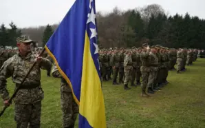 BOSNA HERSEK SİLAHLI KUVVETLERİ’NİN 20. KURULUŞ YILDÖNÜMÜ TÖRENLE KUTLANDI