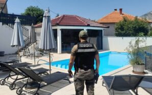 KAÇAKÇILIK ÜNİFORMA KORUMASINDA: BOSNA-HERSEK POLİSİ VE GÜMRÜK GÖREVLİLERİ YASA DIŞI&hellip;