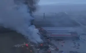 YUNANİSTAN’DA BİR FABRİKADA ÇIKAN YANGINDA 4 KİŞİ HAYATINI KAYBETTİ