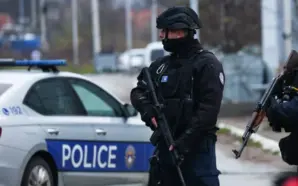 KOSOVA’DA SİGORTA KURUMUNDA YOLSUZLUK OPERASYONU: 39 KİŞİ GÖZALTINA ALINDI