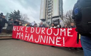 KOSOVA’DA ELEKTRİĞE ZAM PROTESTOSU: “ARTIK SOYGUNA TAHAMMÜLÜMÜZ YOK”