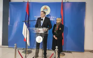 DODİK AB YOLUNUN BİTTİĞİNİ İLAN ETTİ, HIRVATLARA ”STATÜLERİNİ ÇÖZMEK İÇİN&hellip;