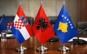 KOSOVA, ARNAVUTLUK VE HIRVATİSTAN SAVUNMA BAKANLIKLARININ ÜÇLÜ TOPLANTISI GERÇEKLEŞTİRİLDİ