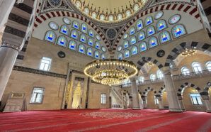 TÜRKİYE’NİN DESTEKLERİYLE İNŞA EDİLEN ÜSKÜP CAMİSİ’NDEKİ ÇALIŞMALARDA SONA YAKLAŞILIYOR