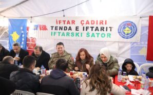 MEHMETÇİK PRİŞTİNE’DE İFTARINI HALKLA BİRLİKTE AÇTI