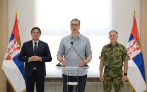 VUÇİÇ: SIRBİSTAN’IN BİR SONRAKİ ASKERİ GEÇİT TÖRENİNDE BİNLERCE SİLAHLI ROBOT&hellip;