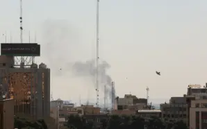 TAHRAN’DAKİ SIRBİSTAN BÜYÜKELÇİLİĞİ BİNASI HAVA SALDIRILARINDA HASAR GÖRDÜ