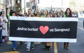 BELGRAD’DA SARAYBOSNA İLE DAYANIŞMA YÜRÜYÜŞÜ DÜZENLENDİ
