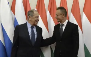 BRÜKSEL’İN KALBİNDE ”RUS DENİZALTISI”: MACARİSTAN DIŞİŞLERİ BAKANI YILLARCA AB TOPLANTILARINDAN&hellip;