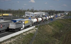 BOSNA HERSEK’TE SINIR KAPILARINDA YÜK TAŞIMACILIĞI BLOKE EDİLDİ: NAKLİYECİLER ŞENGEN&hellip;