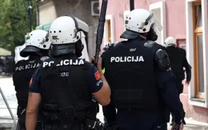 KARADAĞ POLİSİ ÜÇ TÜRK VATANDAŞINI ”İNSAN KAÇAKÇILIĞI” NEDENİYLE TUTUKLADI