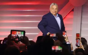 MACARİSTAN’DA PANİK: VİKTOR ORBAN’A YAKIN OLİGARKLAR ÖZEL UÇAKLARLA KAÇIYOR, MİLYARLARI&hellip;