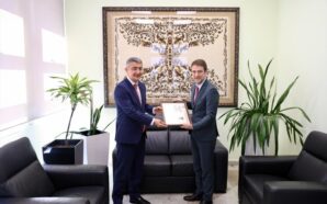 ARNAVUTLUK AVRUPA VE DIŞİŞLERİ BAKANI HOXHA AZERBAYCAN BÜYÜKELÇİSİ HUSEYNOV İLE&hellip;