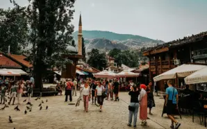AVRUPA’DA EN UCUZ ŞEHİR TATİLLERİ BELLİ OLDU: ZİRVEDE SARAYBOSNA VAR