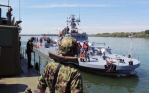 SIRBİSTAN VE ROMANYA TUNA NEHRİ’NDE ORTAK ASKERİ TATBİKAT GERÇEKLEŞTİRDİ