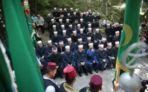 BOSNA HERSEK’TE 516 YILDIR SÜREN GELENEK: AYVAZ DEDE ŞENLİĞİ