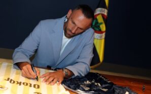 VEDAT MURİQİ RESMEN FENERBAHÇE’DE!