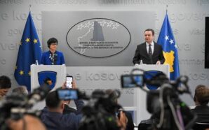 KOSOVA, SIRP BAKANIN ”ETNİK TEMİZLİK” AÇIKLAMASINI KINAMAK İÇİN AB’DEN DAHA&hellip;