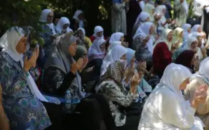 BOSNA HERSEK’TE SAVAŞ SIRASINDA ÖLDÜRÜLEN SREBRENİTSALI 6 GENÇ, KATLEDİLİŞLERİNİN 31.&hellip;