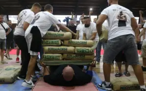 “KOSOVA’NIN HULK’U” VÜCUDUNUN ÜZERİNDE EN AĞIR YÜKÜ TAŞIYARAK GUINNESS REKORUNU&hellip;