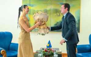 KOSOVA BAŞBAKANI KURTİ, DUA LİPA’YI “SUNNY HİLL” FESTİVALİ VESİLESİYLE TEBRİK&hellip;