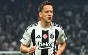 BEŞİKTAŞ’TA BOSNA HERSEKLİ FUTBOLCU HADZİAHMETOVİÇ İLE YOLLAR AYRILDI