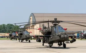 YUNANİSTAN, APACHE HELİKOPTERLERİNİ EMİRLİKLERE GÖNDERMEYİ PLANLIYOR: İRAN DRONLARINA KARŞI KULLANILACAK