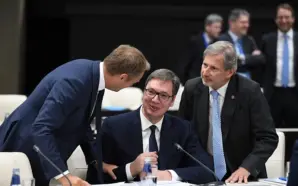 AVUSTURYALI YEŞİLLER, MLADİÇ’İN CENAZESİNDEN BİR GÜN ÖNCE GERÇEKLEŞEN HAHN–VUČIĆ GÖRÜŞMESİ&hellip;