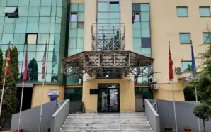 ÜSKÜP’TEKİ ÇAYIR BELEDİYESİNDE TÜRKÇE 13 YILDIR RESMİ DİL OLARAK KULLANILIYOR